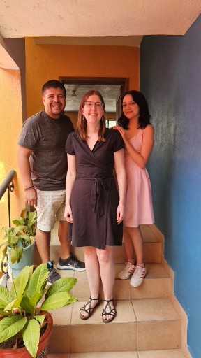 1000052327 1000052327