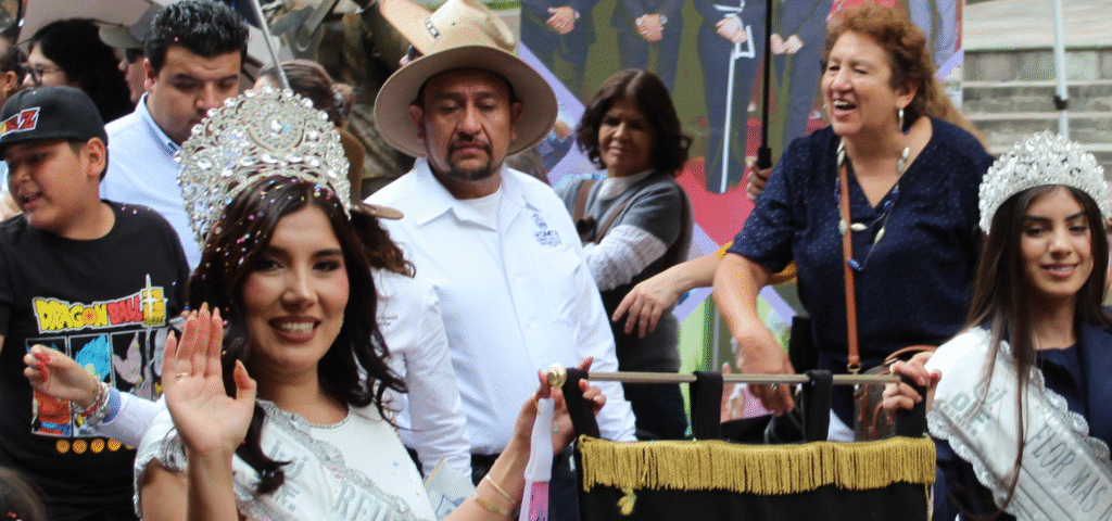 all in the family parade wave